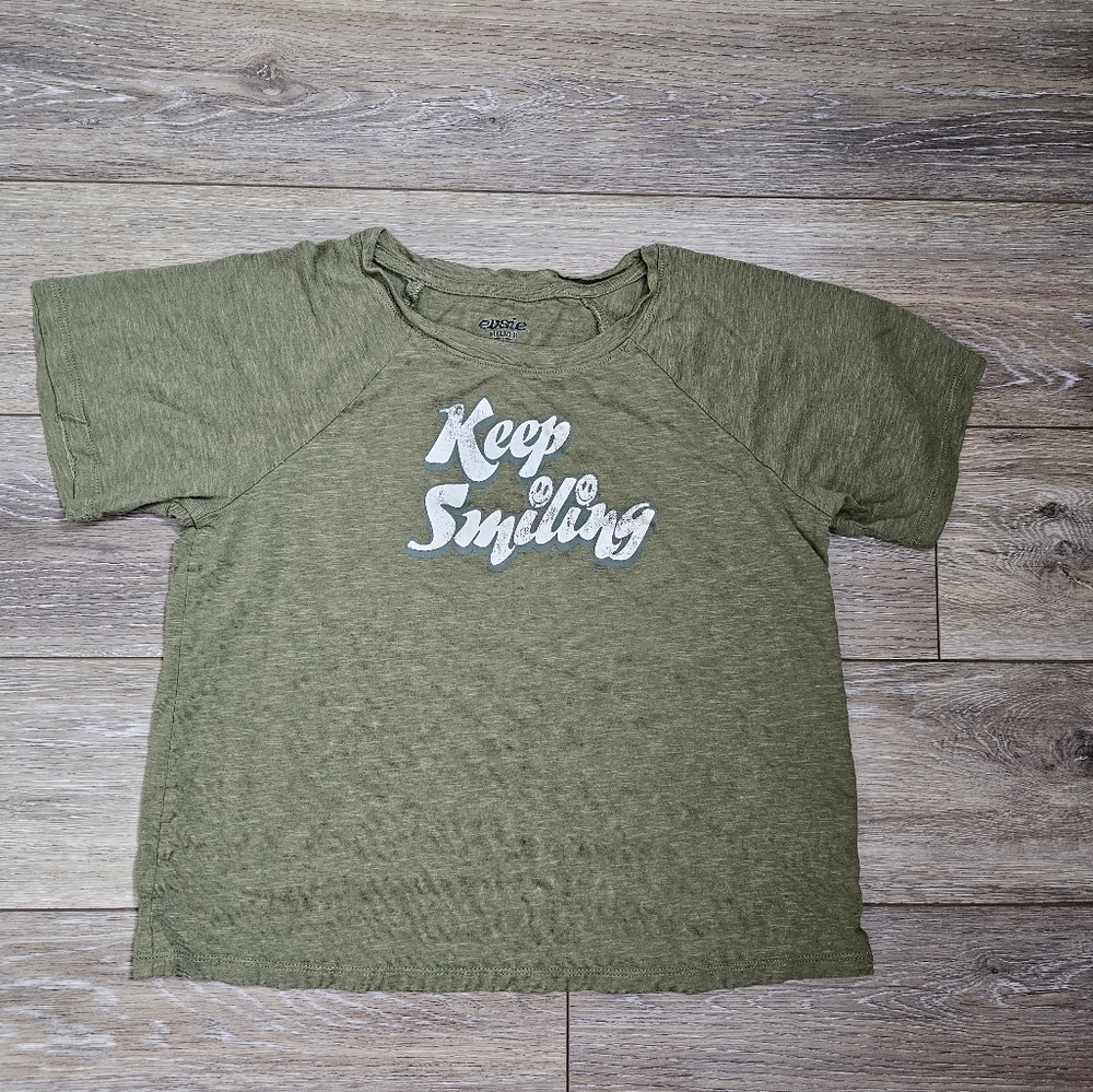 Girls eusie Tshirt Sz XL